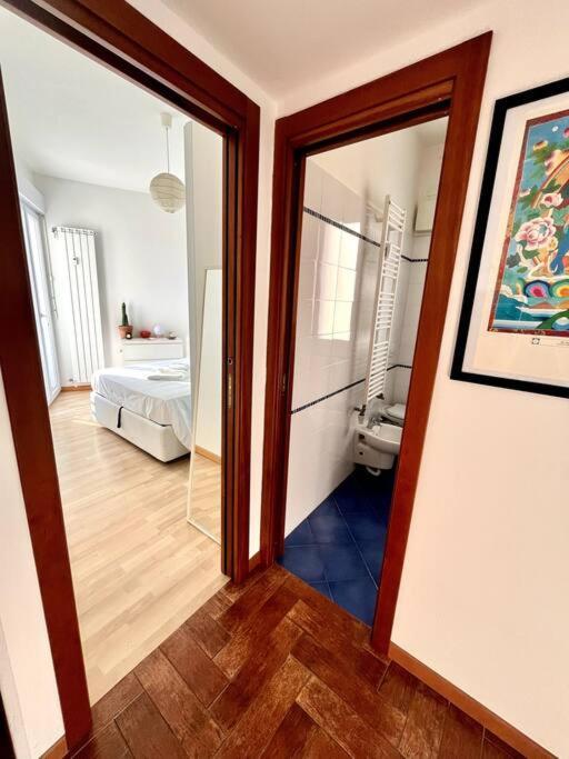 Casa Solymar Lejlighed Vallecrosia Eksteriør billede